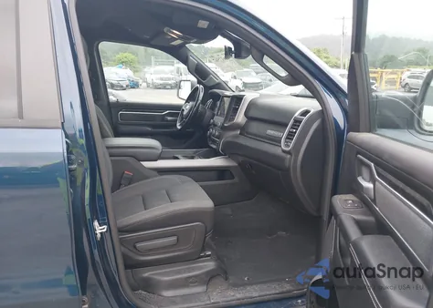 2021 Ram 1500 Big Horn 4X4 6'4 Box из США, поврежденный, VIN 1C6SRFBT4MN736576